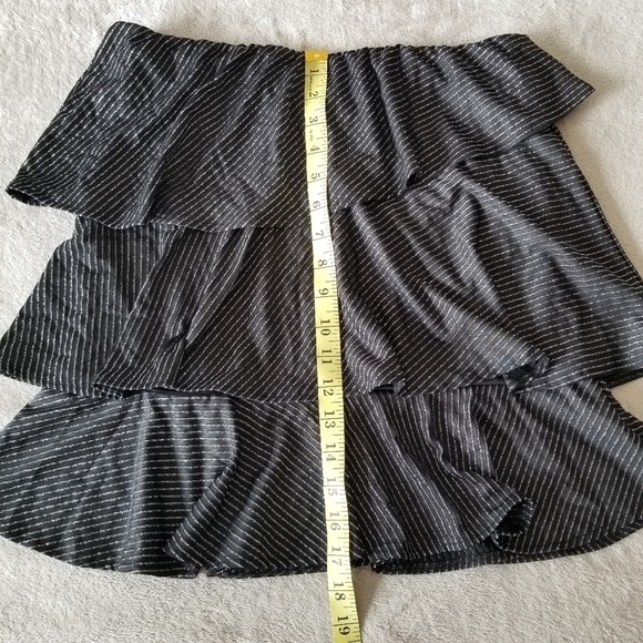 Vero MODA Metallic Striped Tiered Ruffle Mini Skirt - Picture 9 of 11